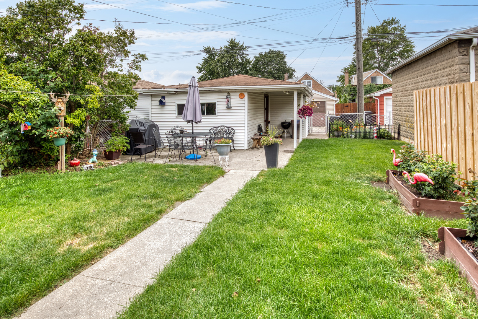 Photo 17 of 21 of 5030 S Lavergne Avenue house