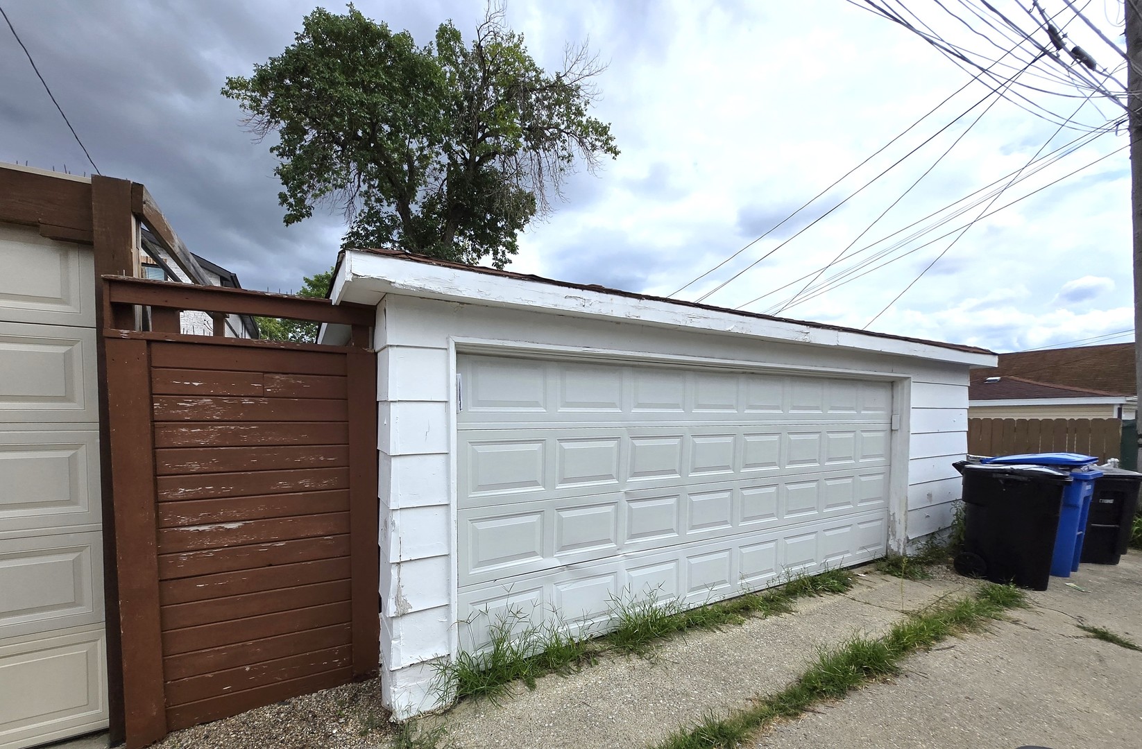 Photo 6 of 6 of 5910 S Kilbourn Avenue house