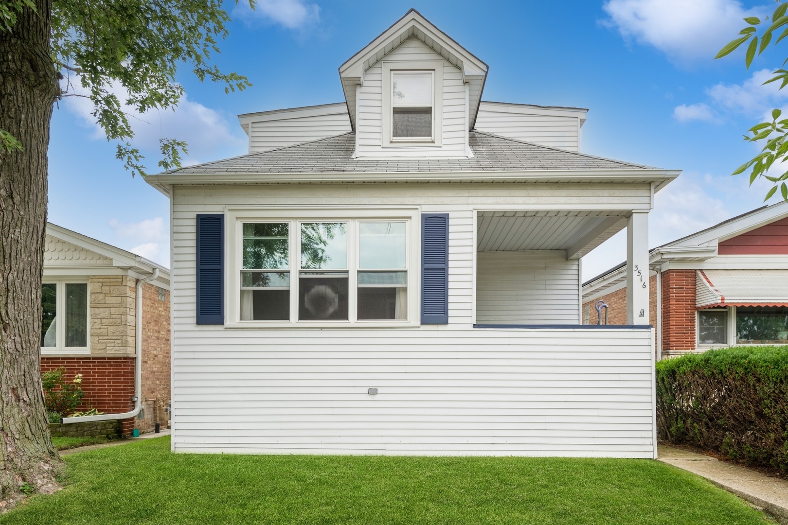 Photo 1 of 24 of 3516 N Neenah Avenue house