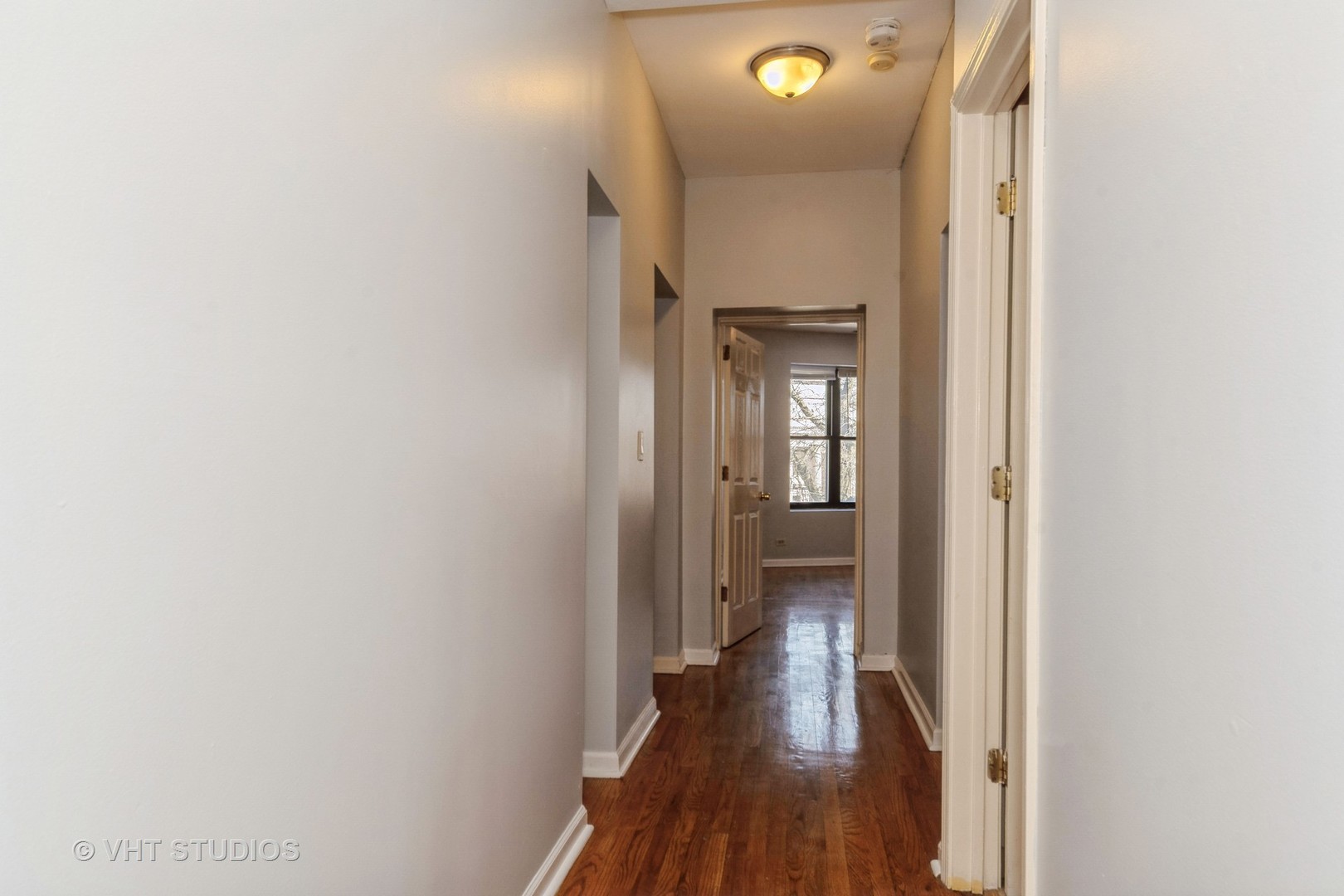 Photo 8 of 16 of 4014 S Drexel Boulevard 3F condo