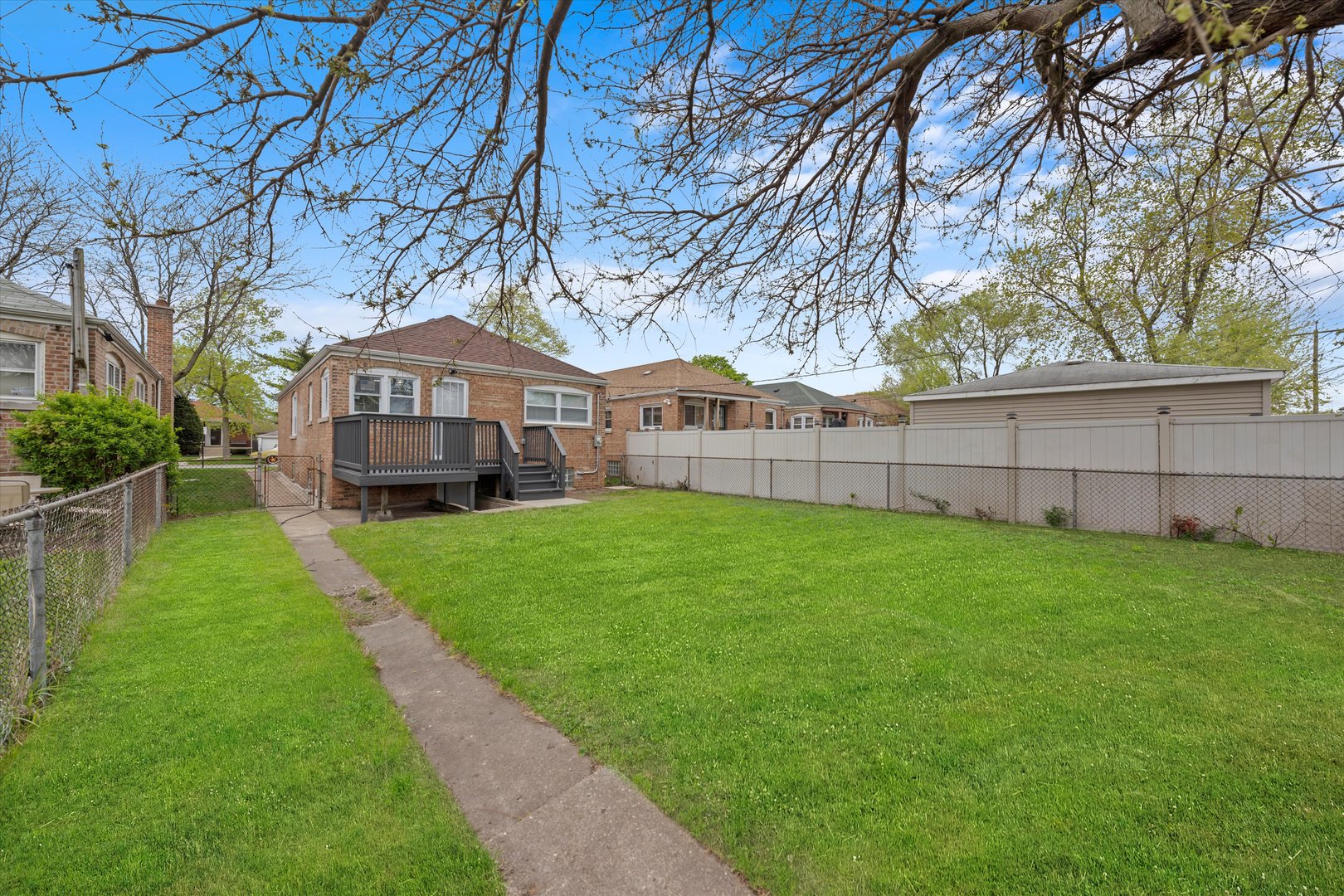 Photo 42 of 44 of 8925 S Clyde Avenue house