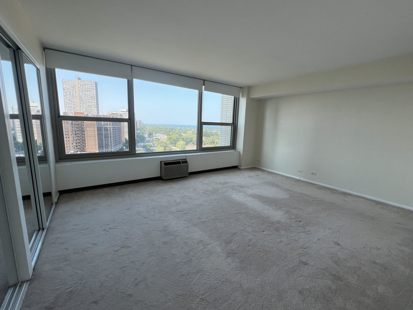 Photo 5 of 10 of 3600 N Lake Shore Drive 1714 condo