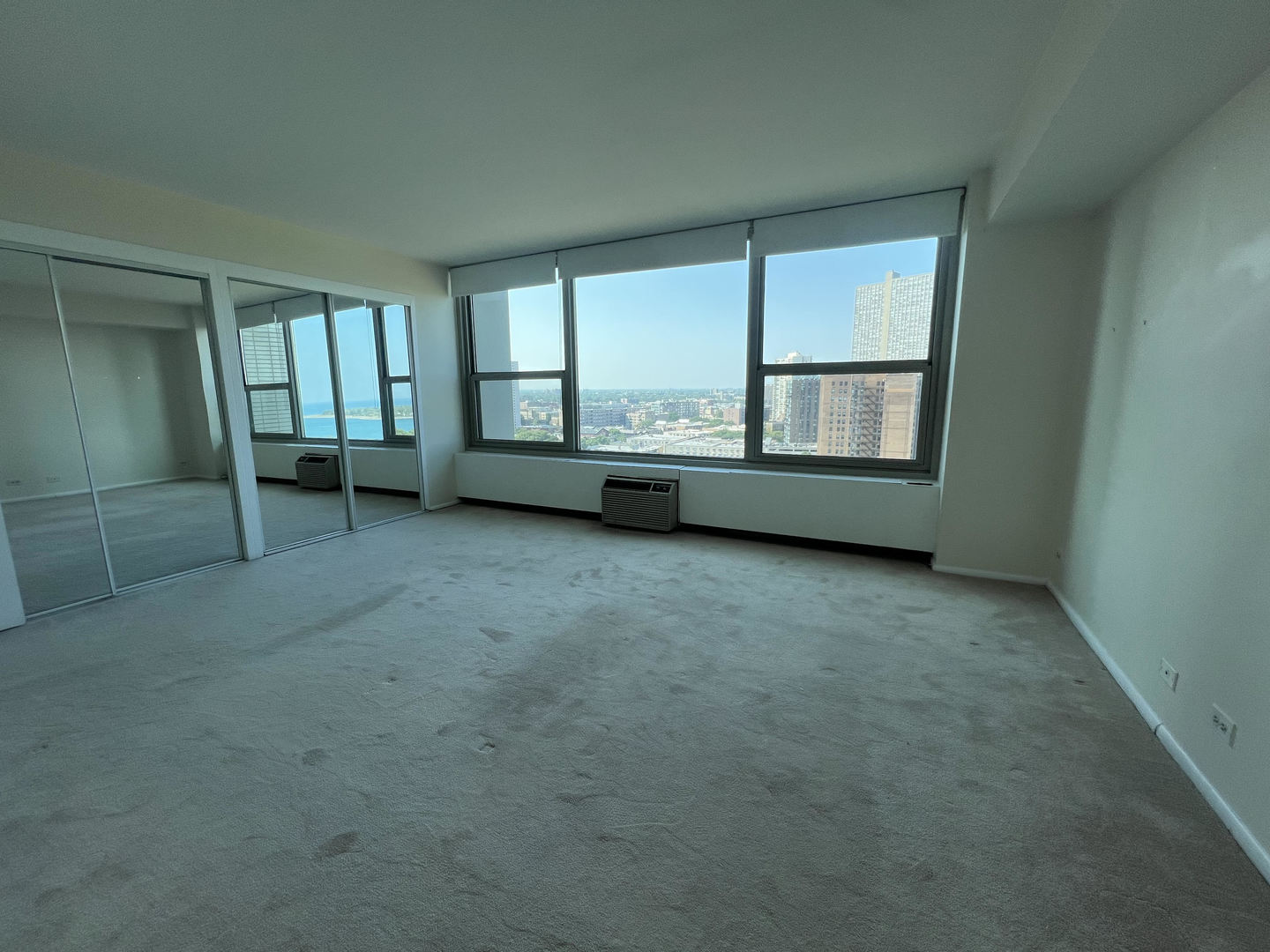 Photo 8 of 10 of 3600 N Lake Shore Drive 1714 condo