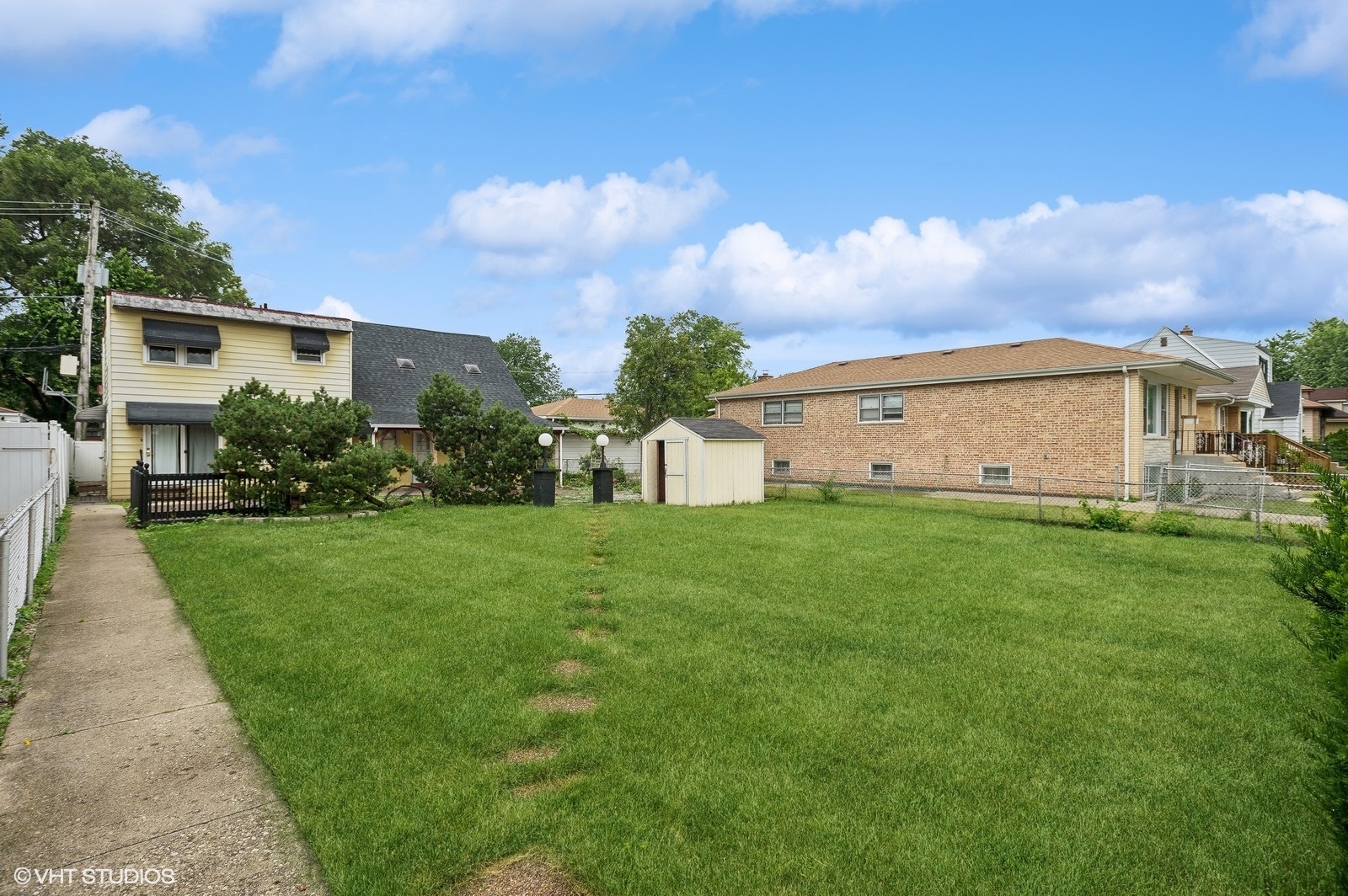 Photo 1 of 5 of 3230 N Oconto Avenue house