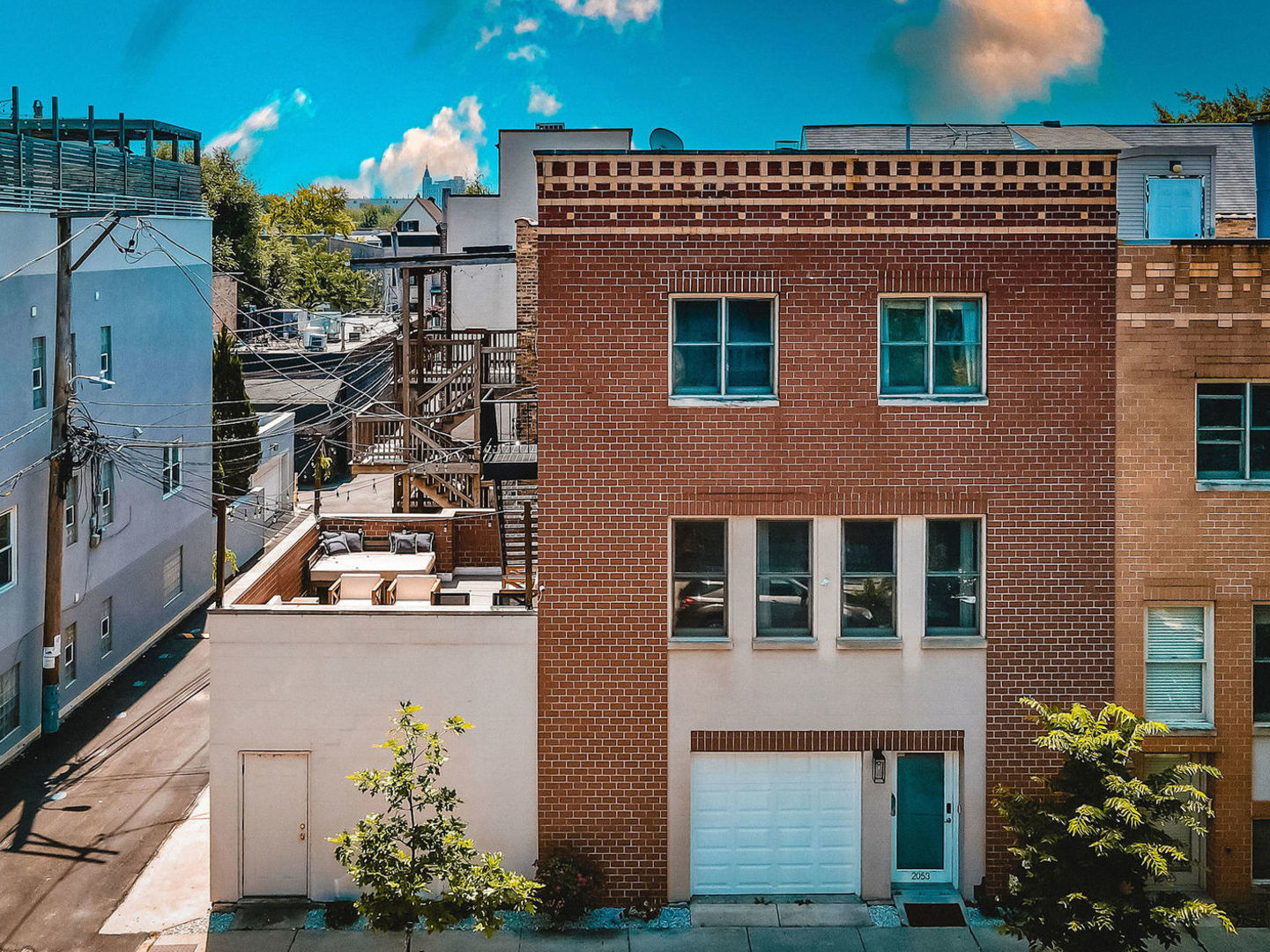 Photo 1 of 42 of 2053 W McLean Avenue townhome