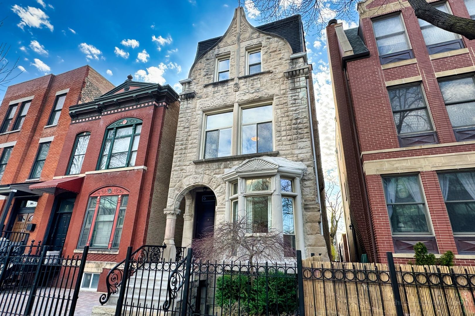 Photo 1 of 65 of 220 S Laflin Street house