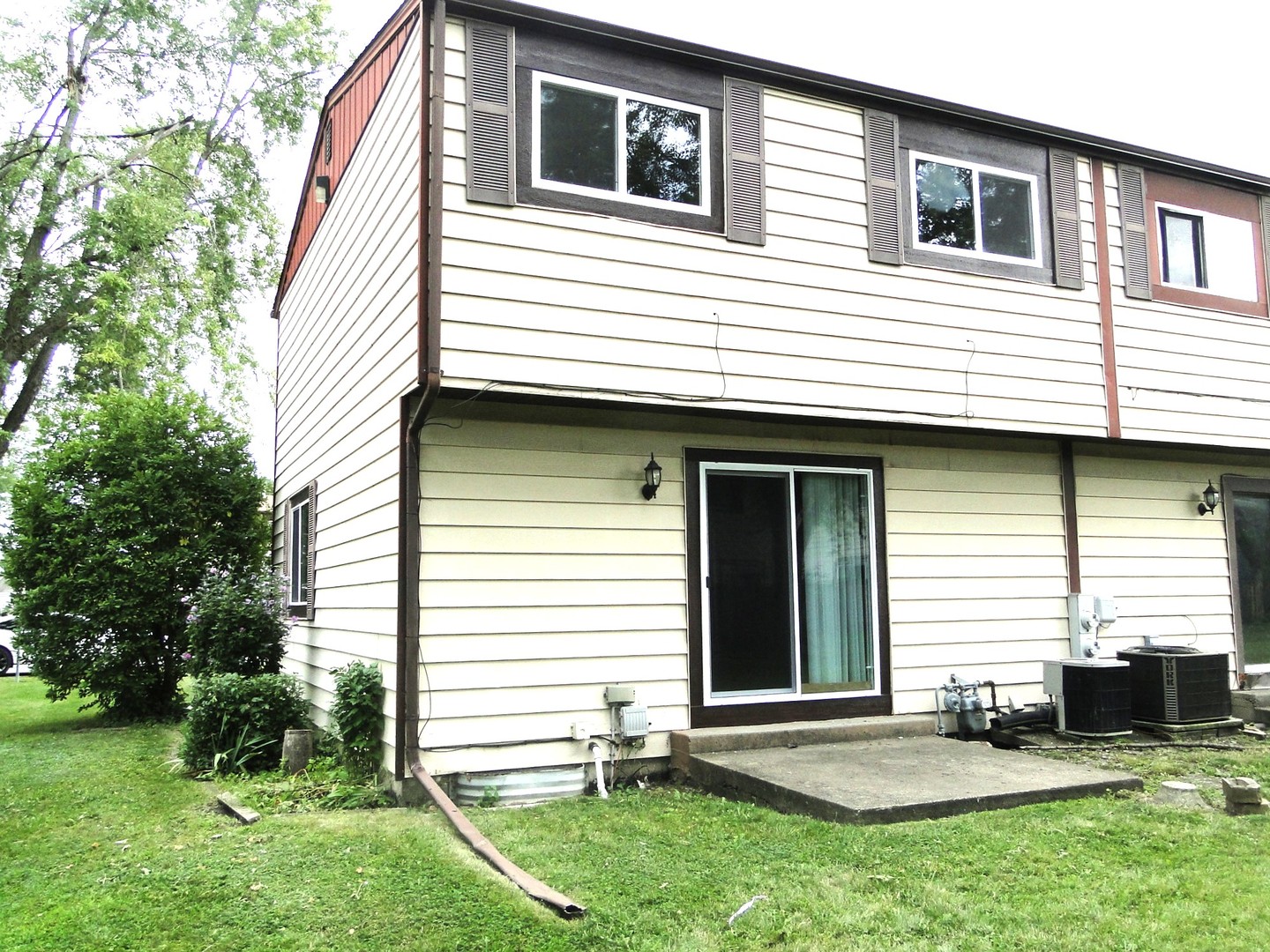 Photo 11 of 11 of 1213 Cedarwood Drive F townhome