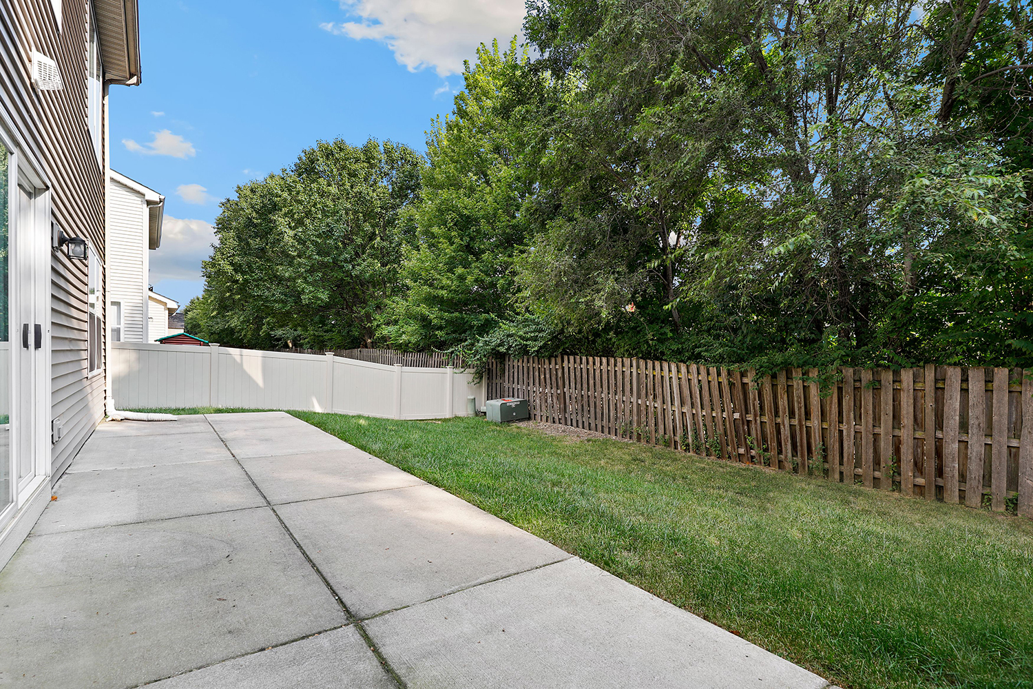 Photo 19 of 21 of 21350 Carlton Street townhome