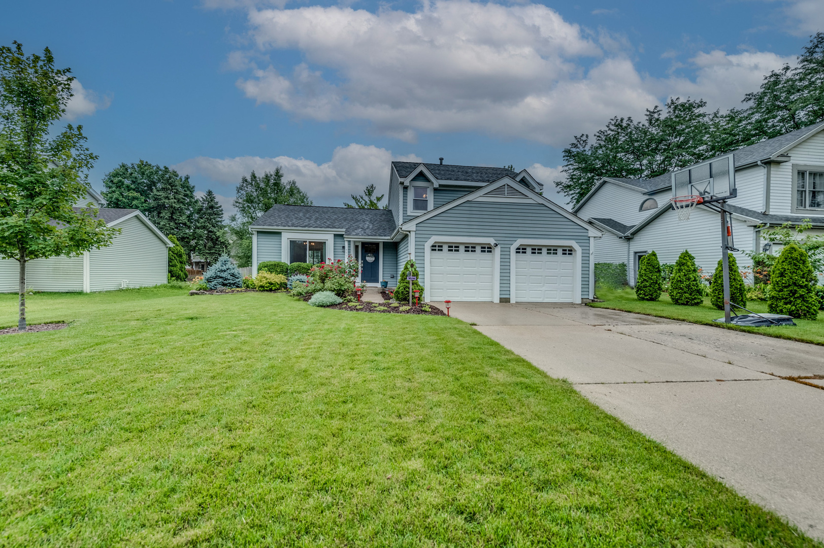 Photo 1 of 25 of 777 Stonebridge Lane house