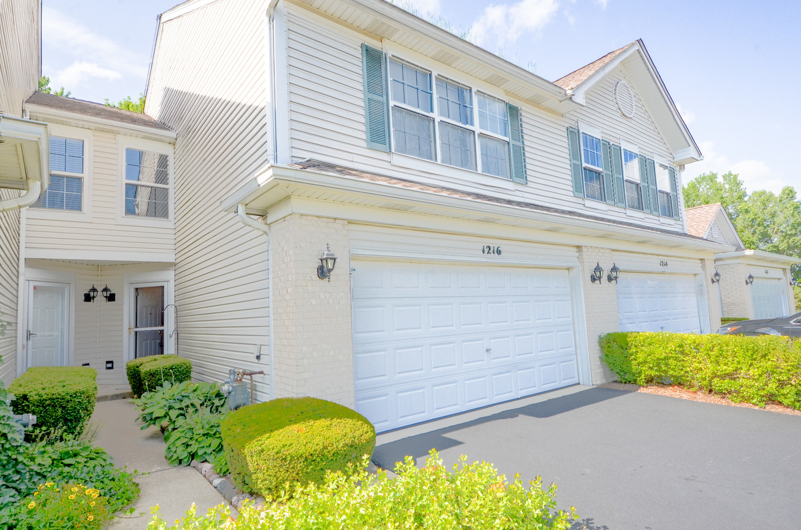 Photo 1 of 14 of 1216 Hillsborough Court townhome