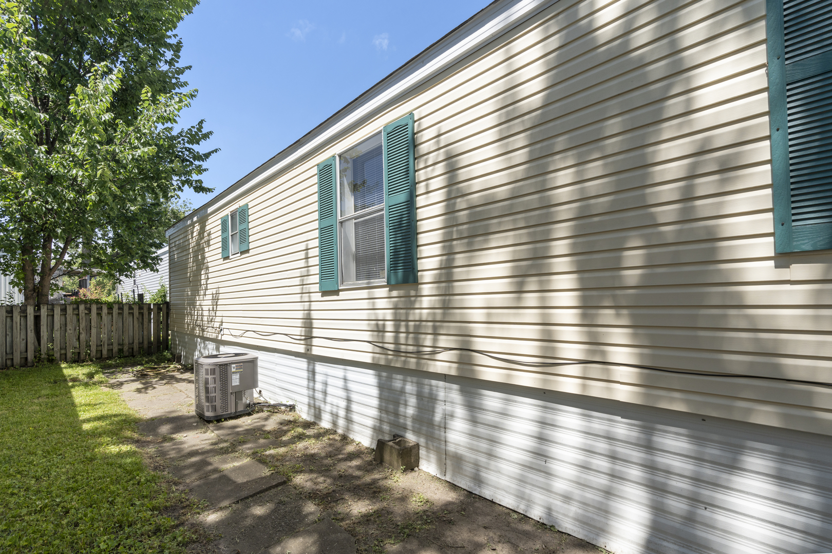 Photo 15 of 16 of 432 W Touhy Avenue 252 mobile home