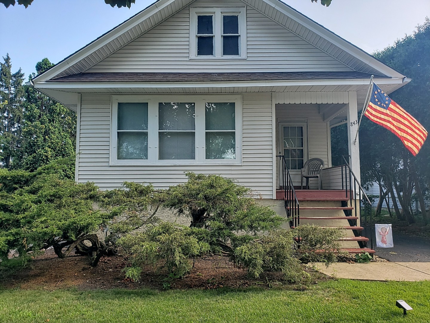 Photo 1 of 25 of 843 Walter Avenue house