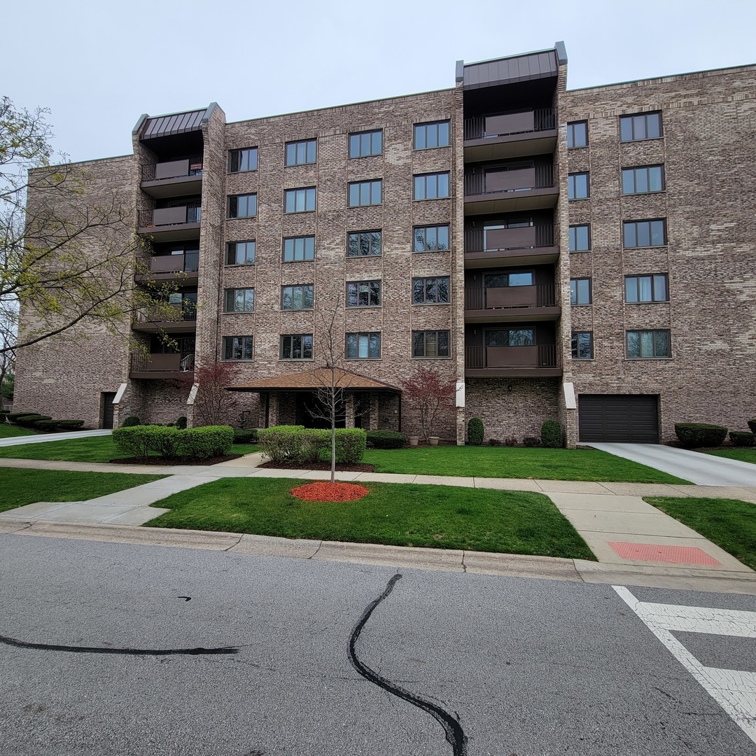 Photo 1 of 19 of 1595 ASHLAND Avenue 205 condo