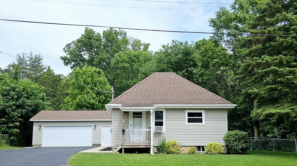 Photo 1 of 35 of 806 Washington Avenue house