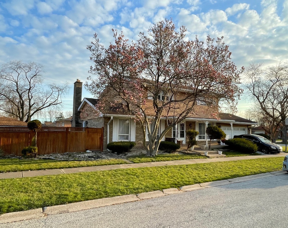 Photo 1 of 3 of 15442 University Avenue house