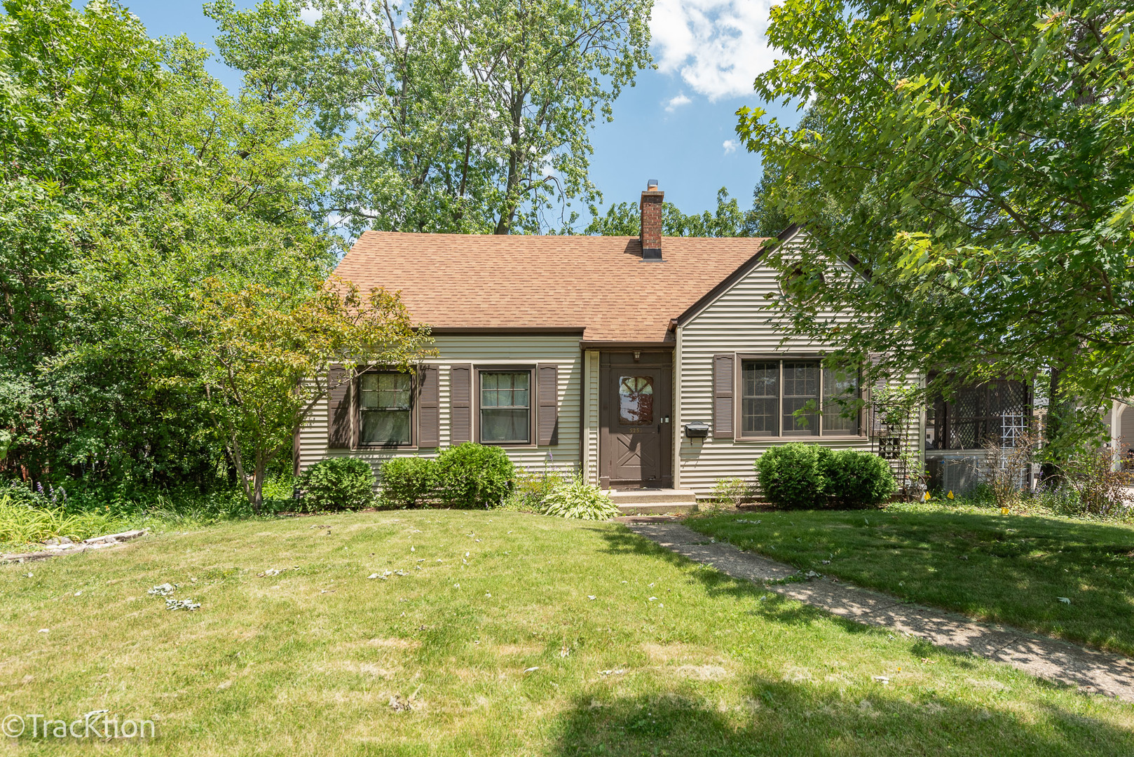 Photo 1 of 5 of 5253 Blodgett Avenue house