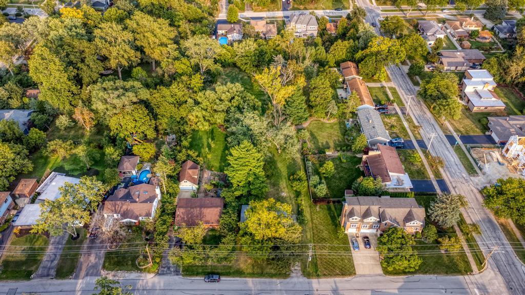 Photo 40 of 41 of 5831 Middaugh Avenue house