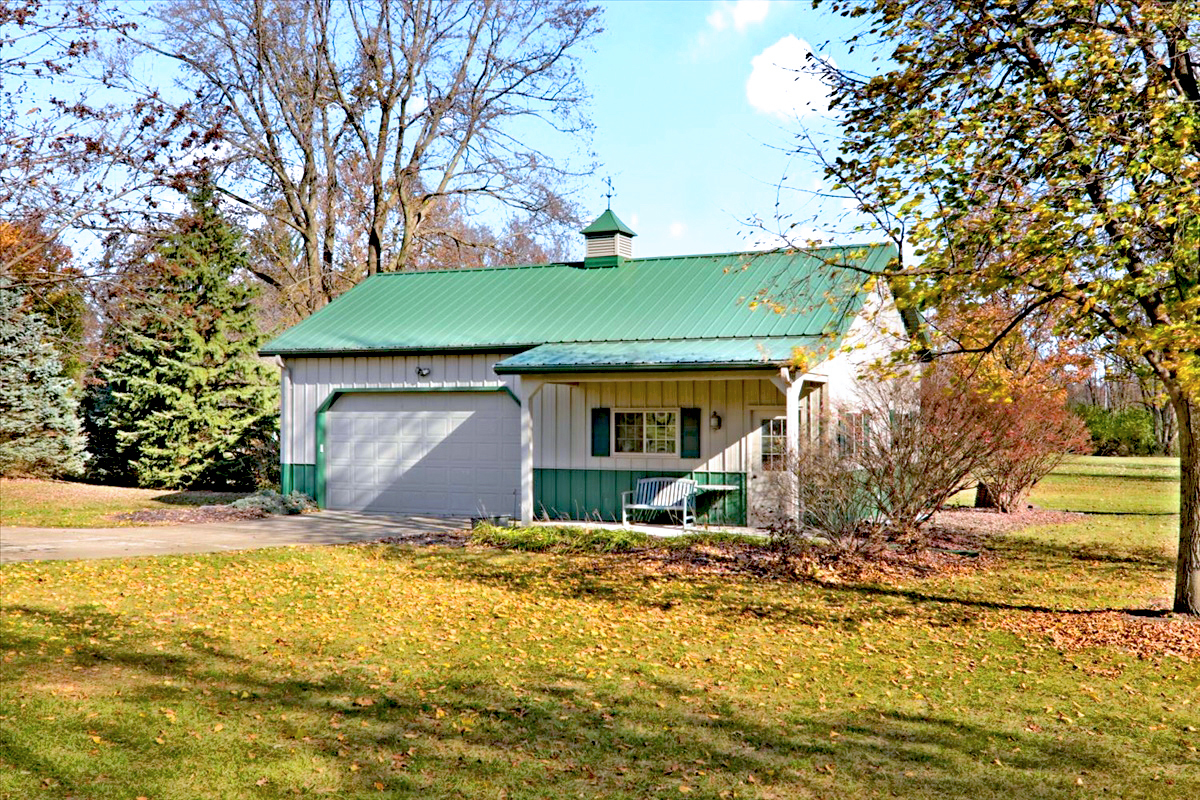 Photo 4 of 97 of 20379 Cedar Avenue house