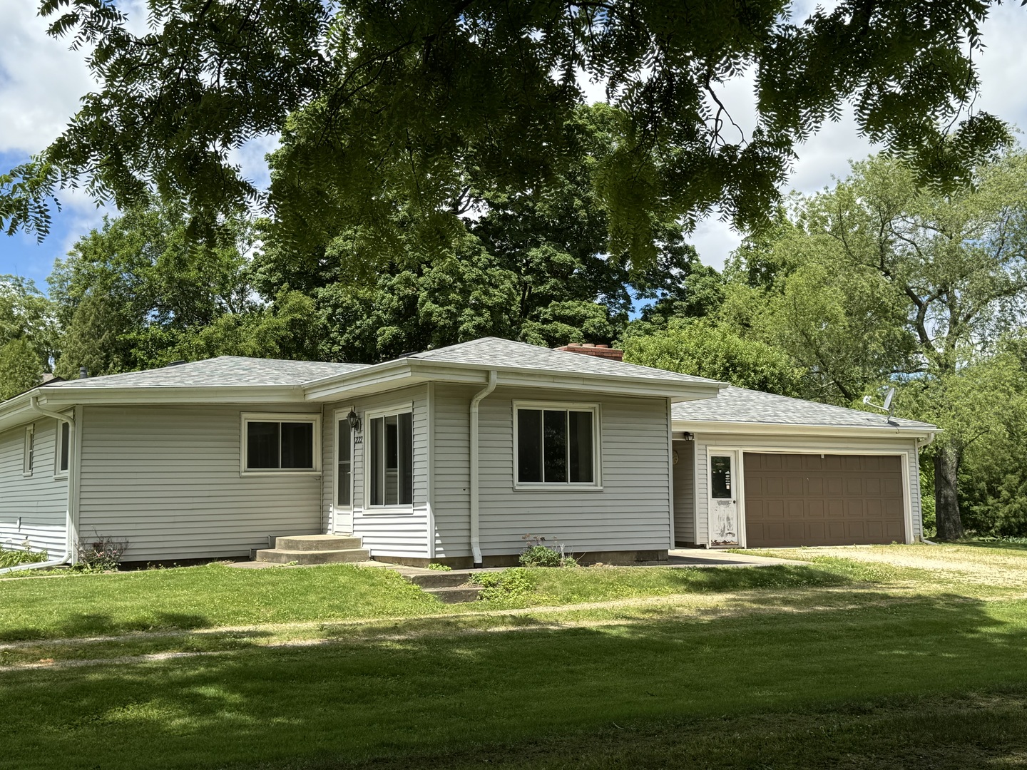 Photo 1 of 18 of 222 E Brown Street house