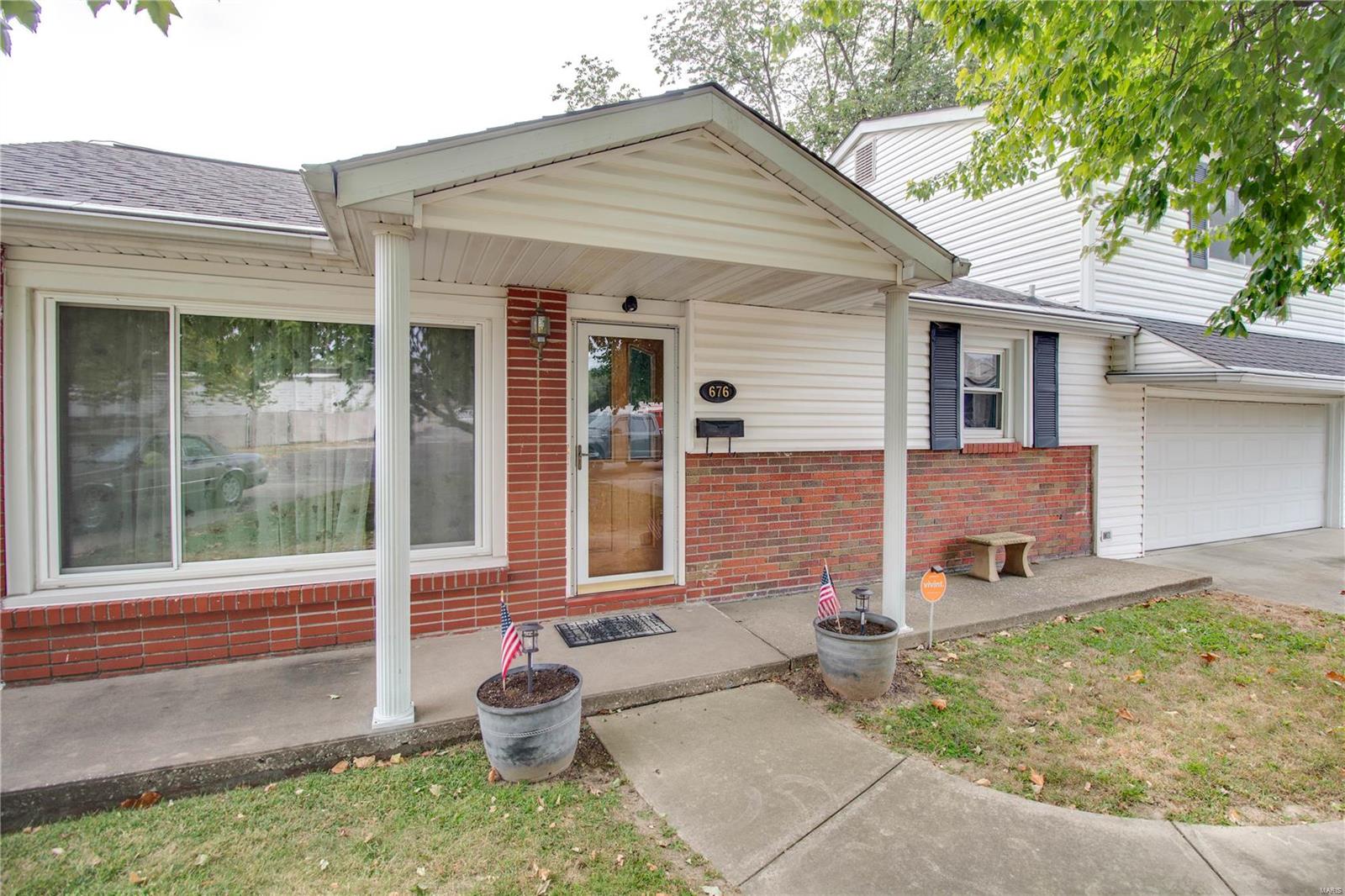 Photo 6 of 40 of 676 Washington Avenue house