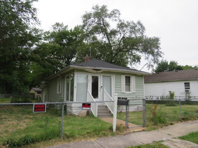 Photo 1 of 8 of 334 S Pence Street house