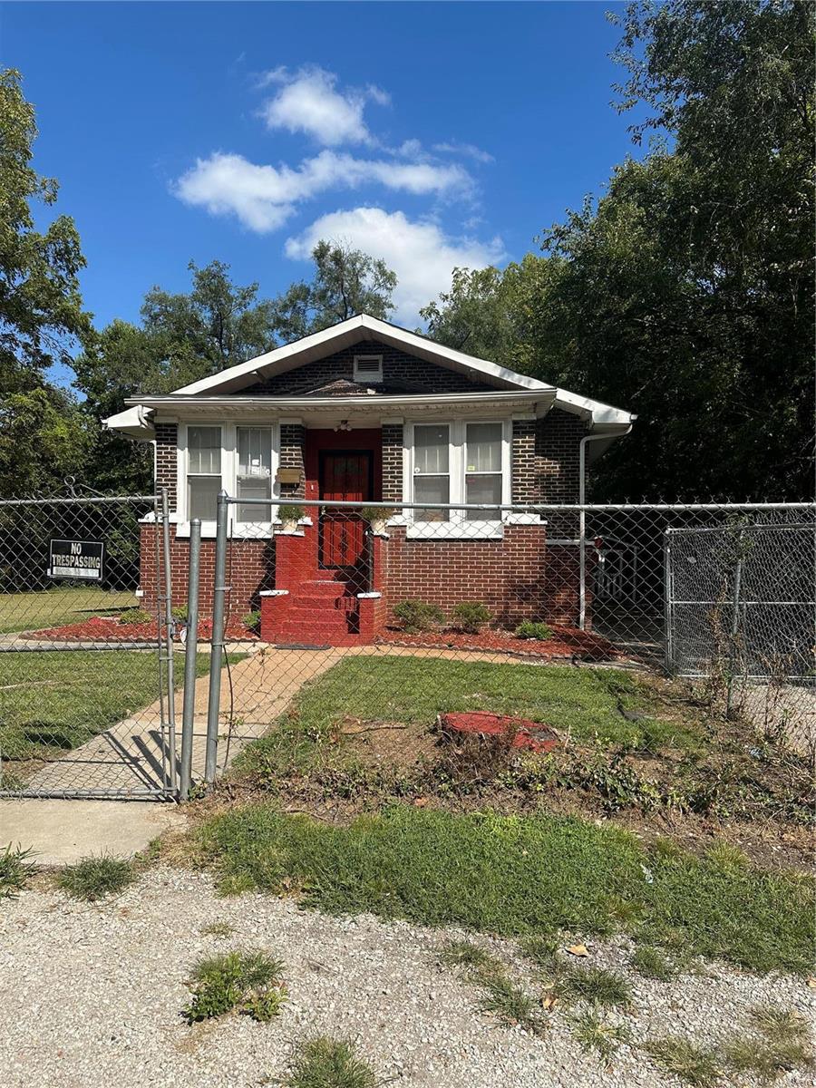 Photo 1 of 28 of 2238 N 59th Street house