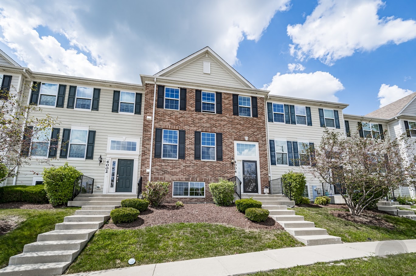 Photo 1 of 33 of 4004 POMPTON Court townhome