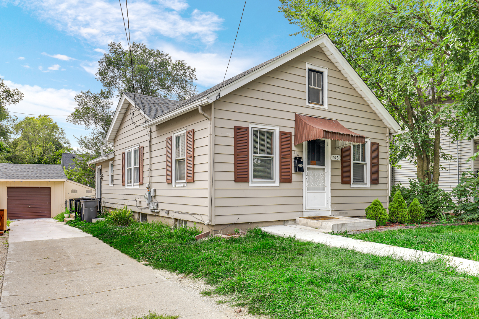 Photo 1 of 19 of 516 Brook Street house