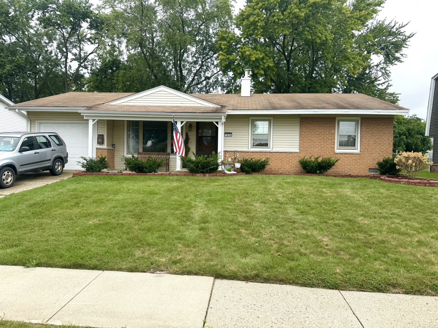 Photo 1 of 6 of 1004 Maple Lane house