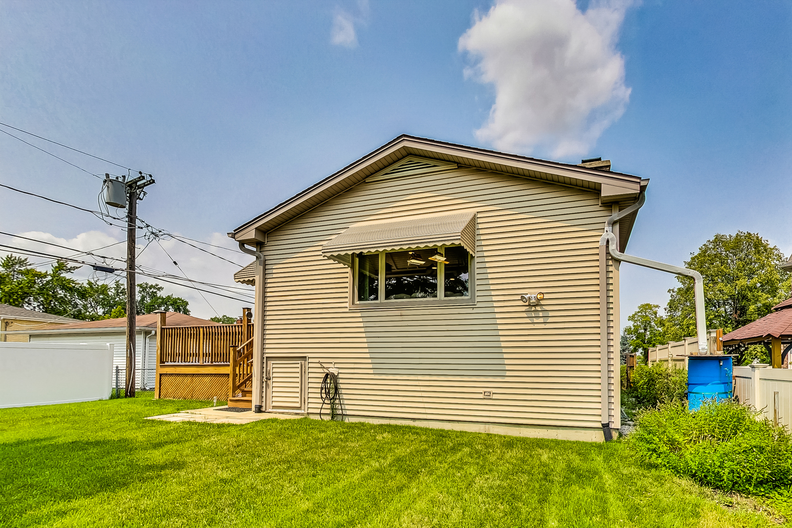 Photo 52 of 63 of 322 W Kimbell Avenue house