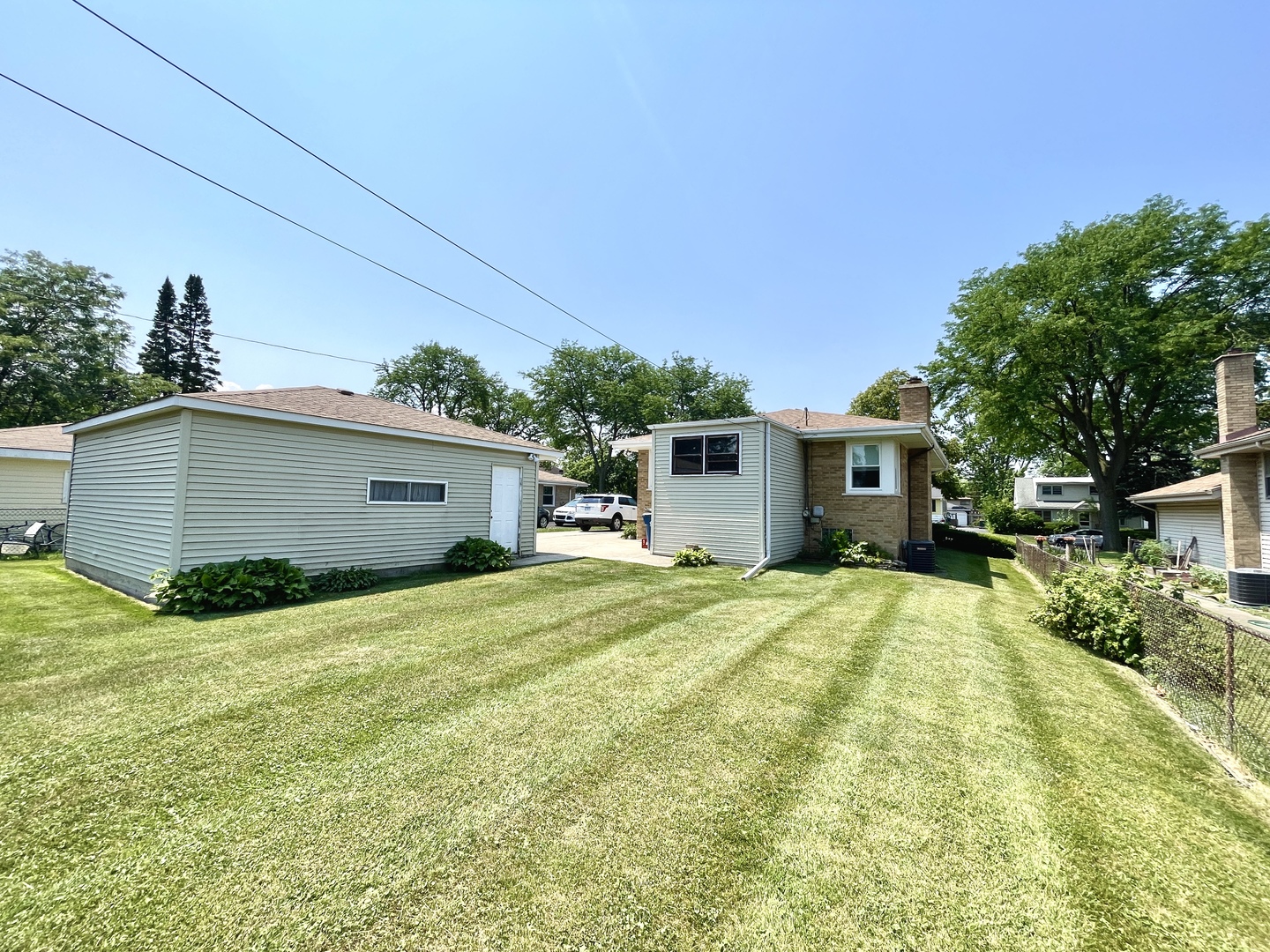 Photo 18 of 18 of 781 N Van Auken Street house