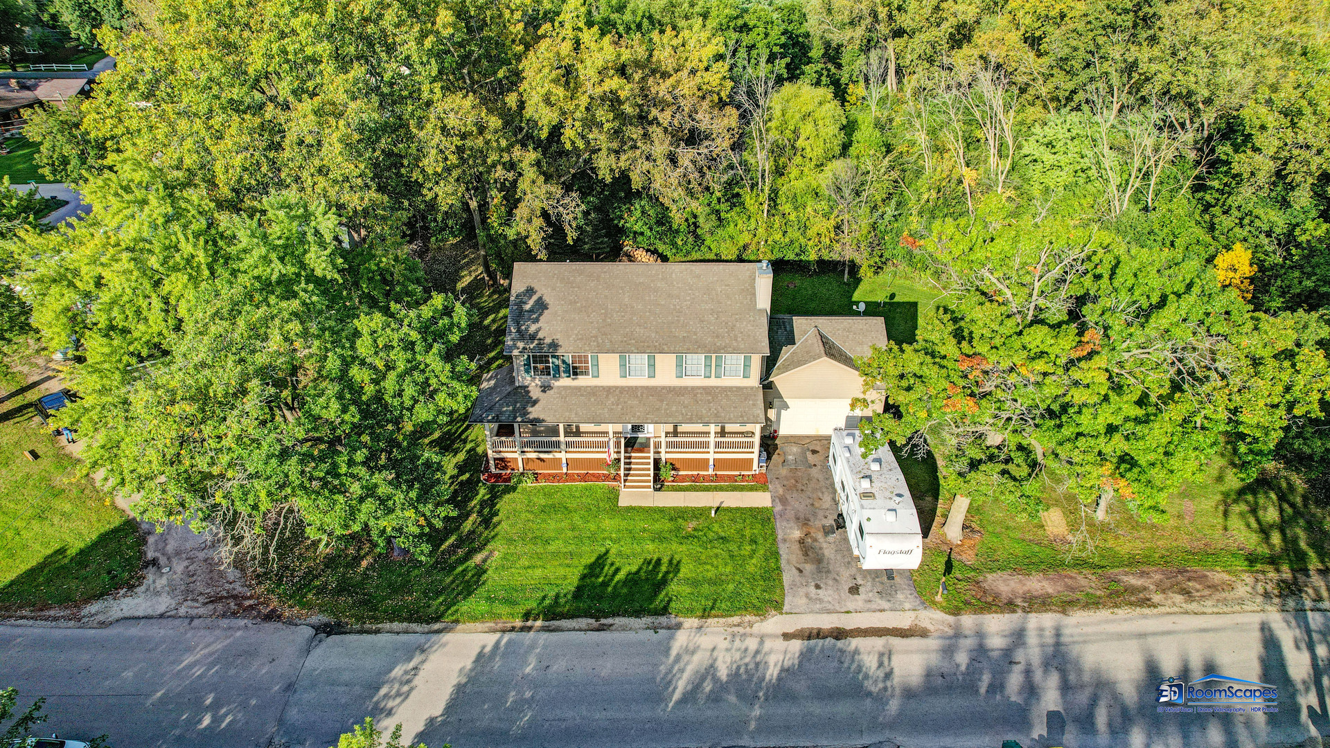 Photo 3 of 42 of 6550 Lake Shore Drive house