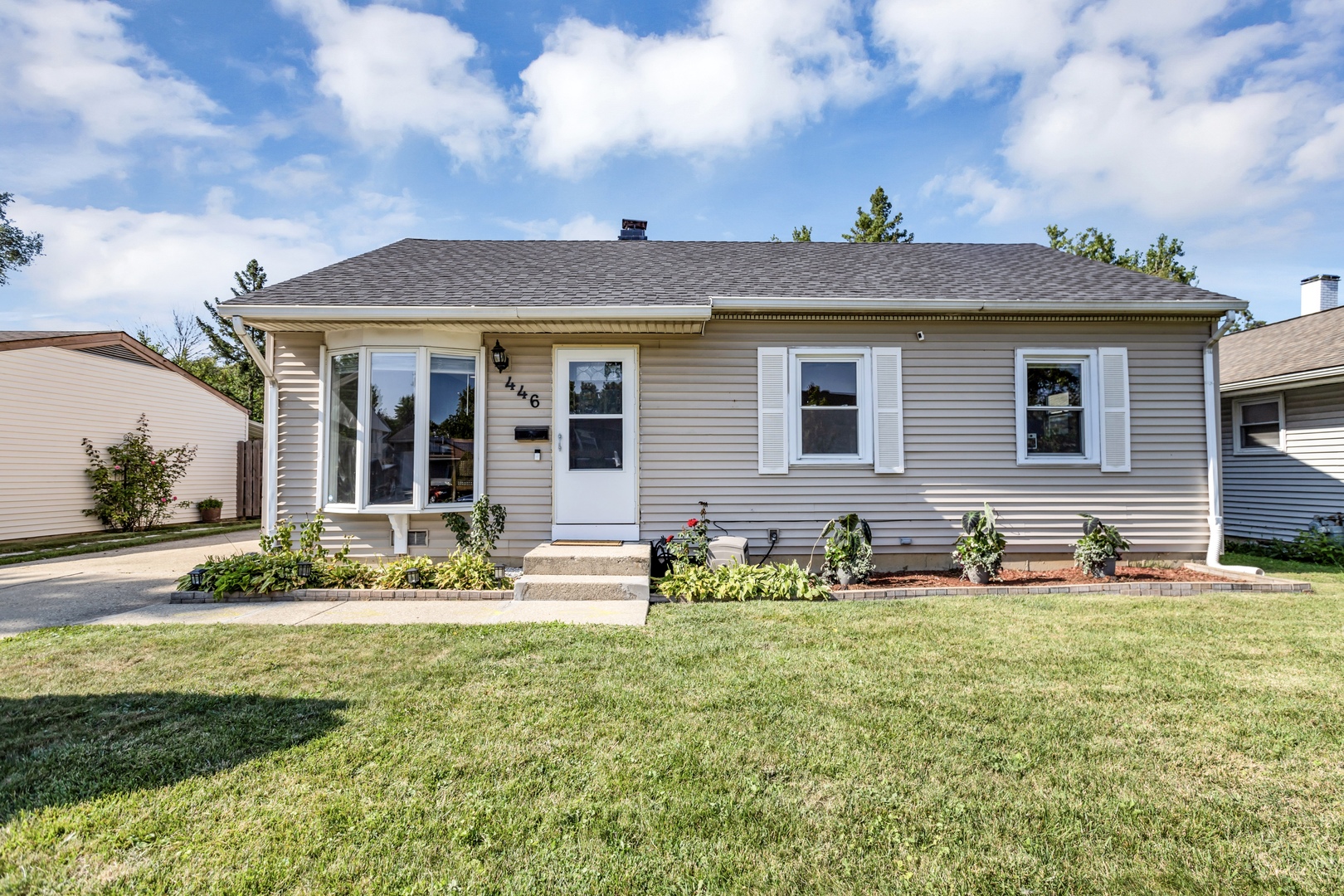 Photo 1 of 28 of 446 Norton Avenue house