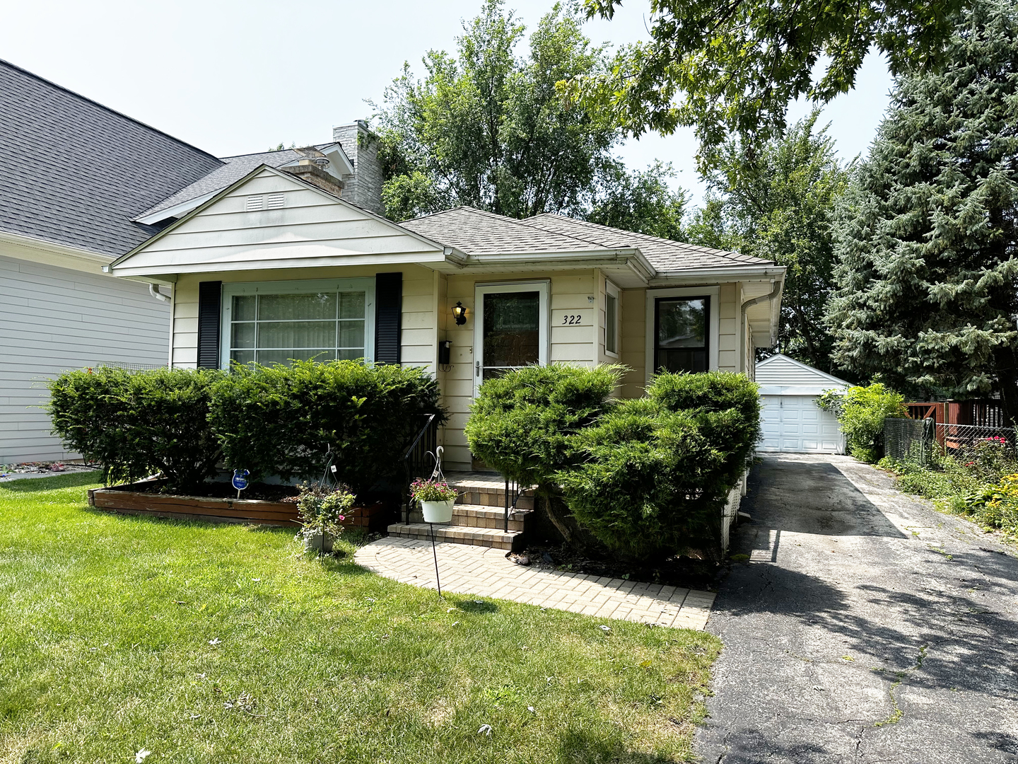 Photo 1 of 25 of 322 Nordica Avenue house