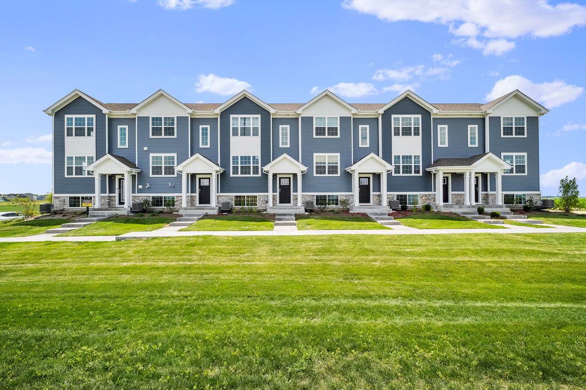 Photo 1 of 33 of 991 Briar Glen Court townhome