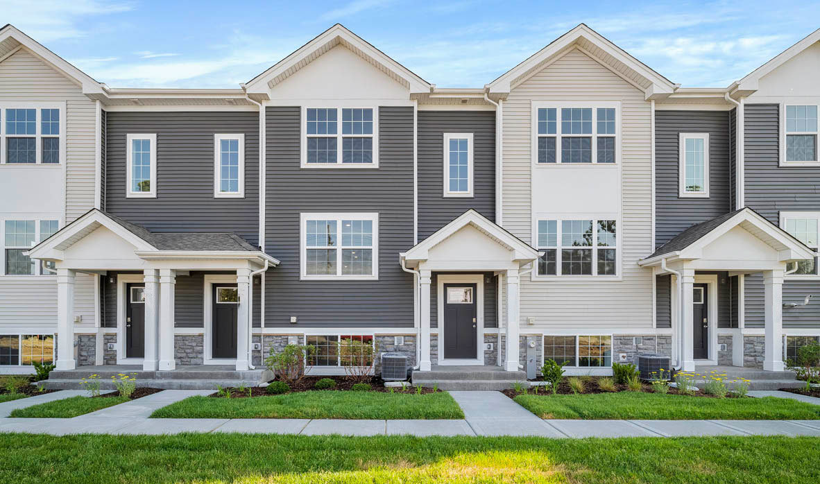 Photo 1 of 37 of 957 Briar Glen Court townhome