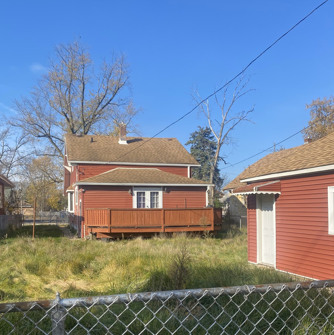 Photo 19 of 21 of 15235 Marshfield Avenue house