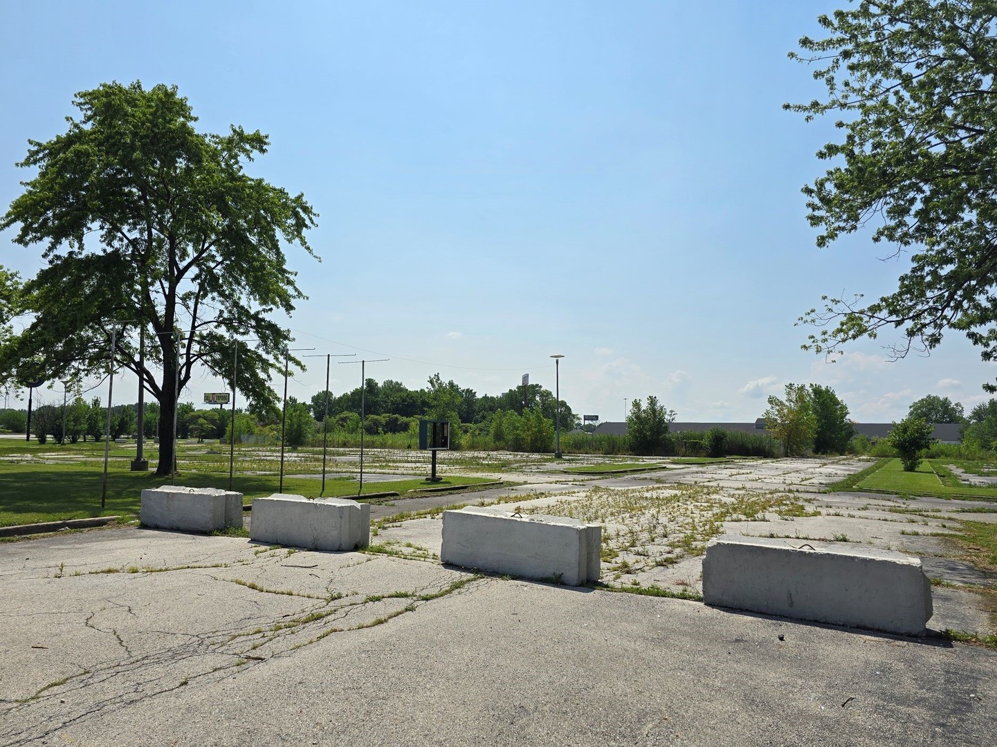 Photo 1 of 8 of 17040 Halsted Street land