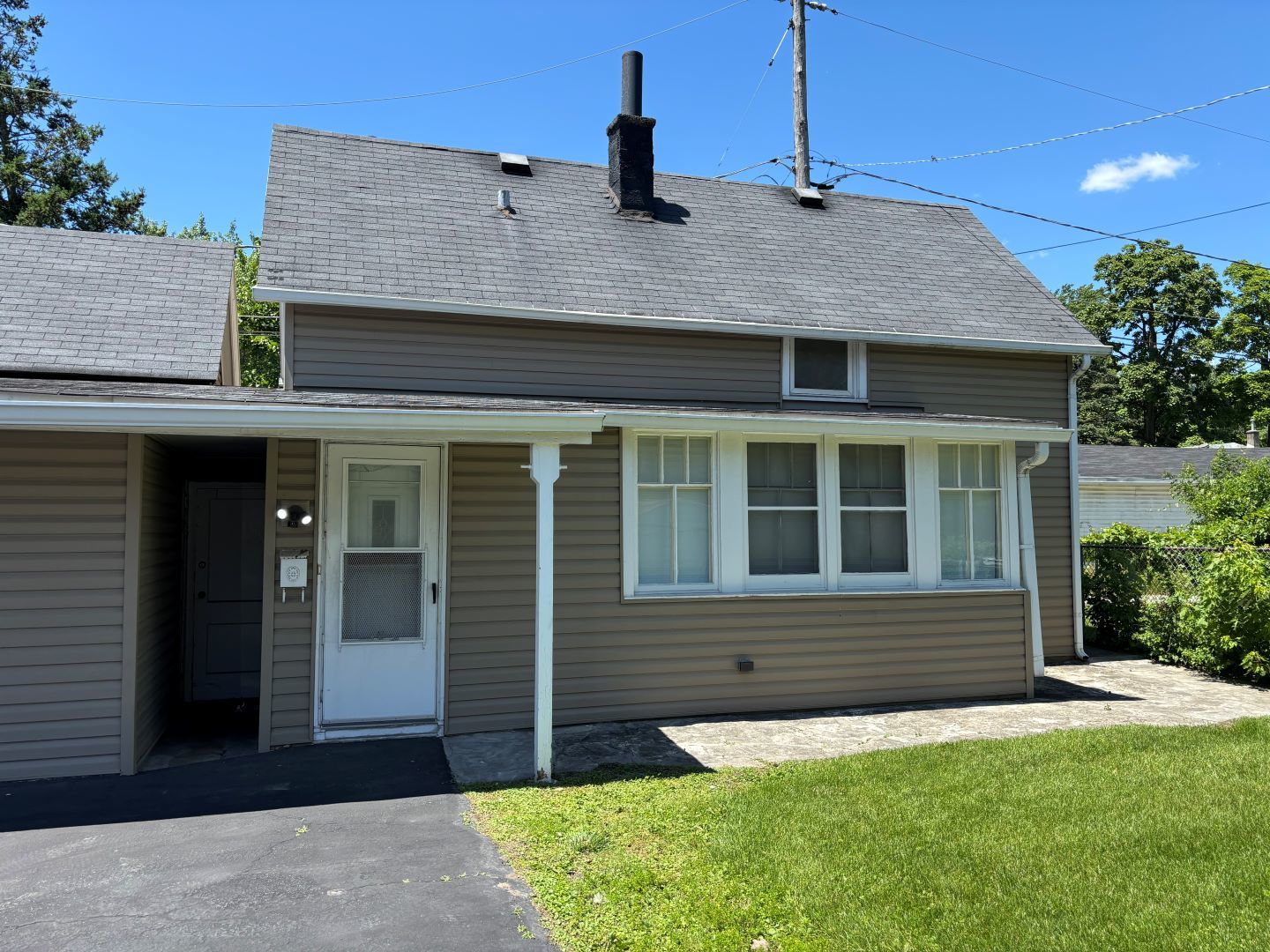 Photo 5 of 34 of 16968 Jodave Avenue house