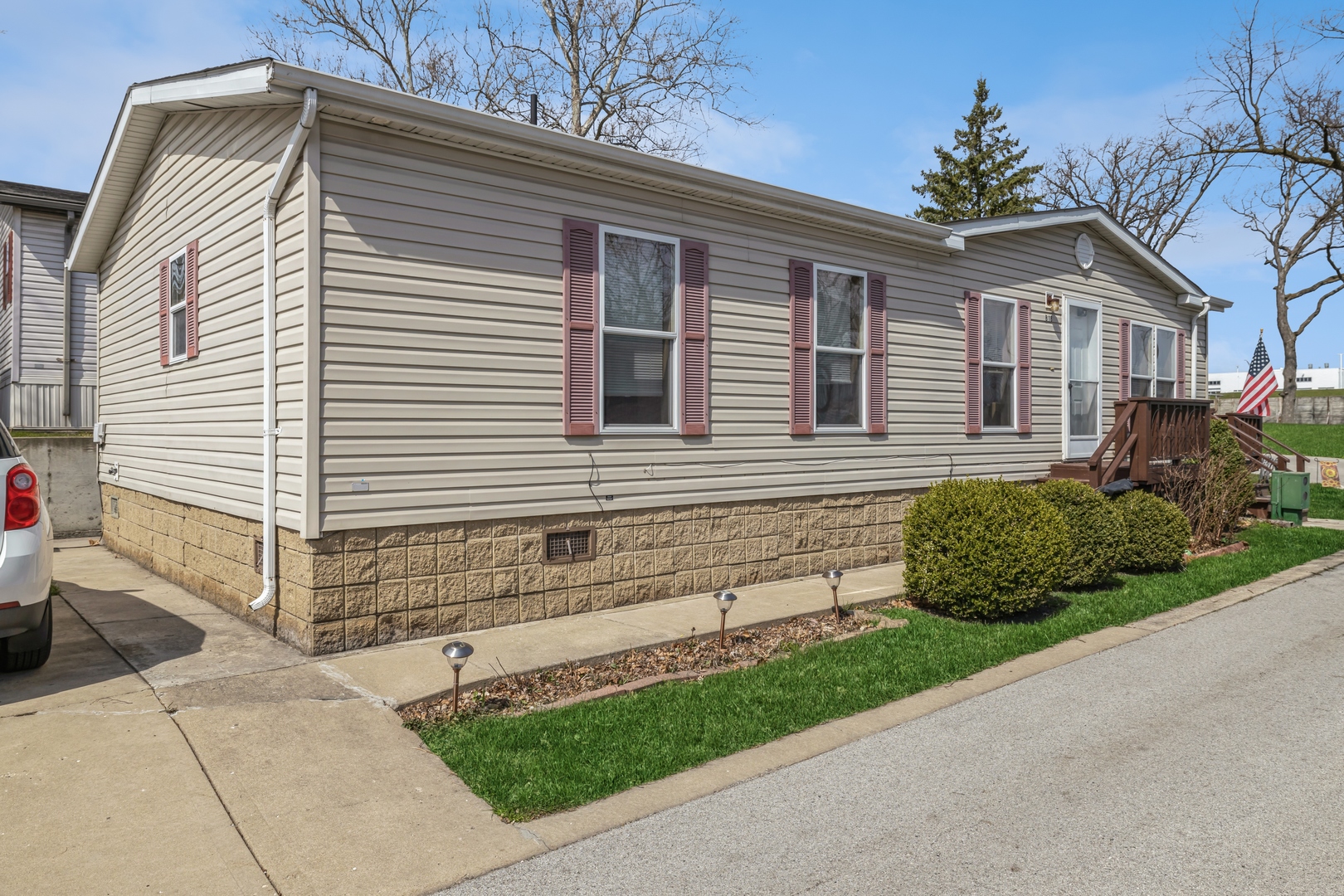 Photo 1 of 12 of 6801 S La Grange Road B18 mobile home