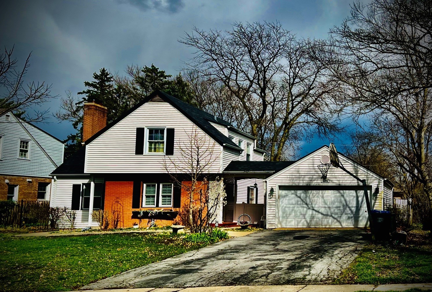 Photo 2 of 26 of 18451 Dundee Avenue house