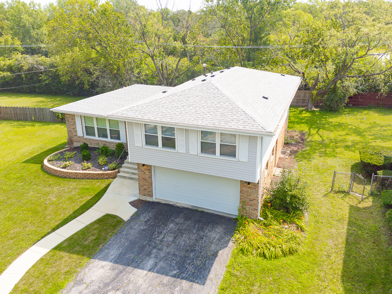 Photo 5 of 47 of 17755 Turtlecreek Drive house