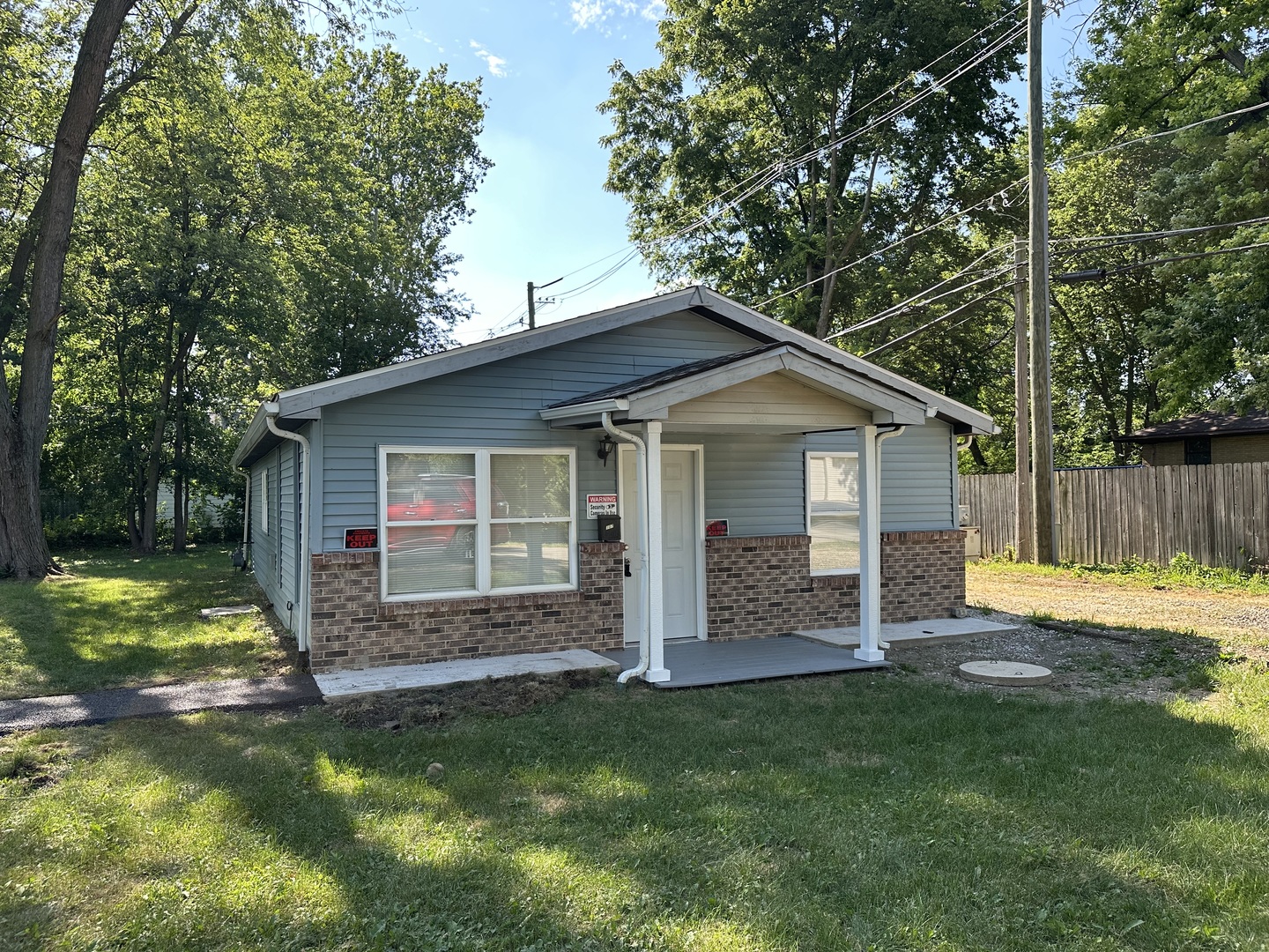 Photo 1 of 19 of 107 Barr Elms Avenue house