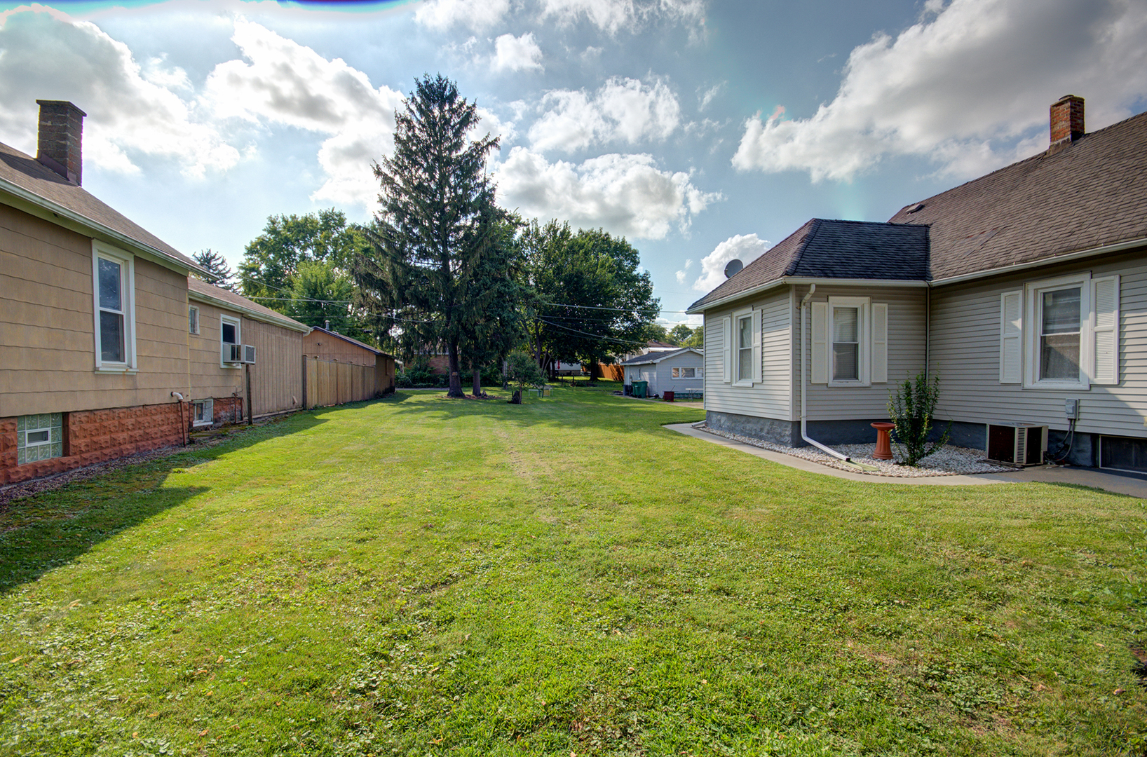 Photo 3 of 15 of 1415 Nicholson Street house