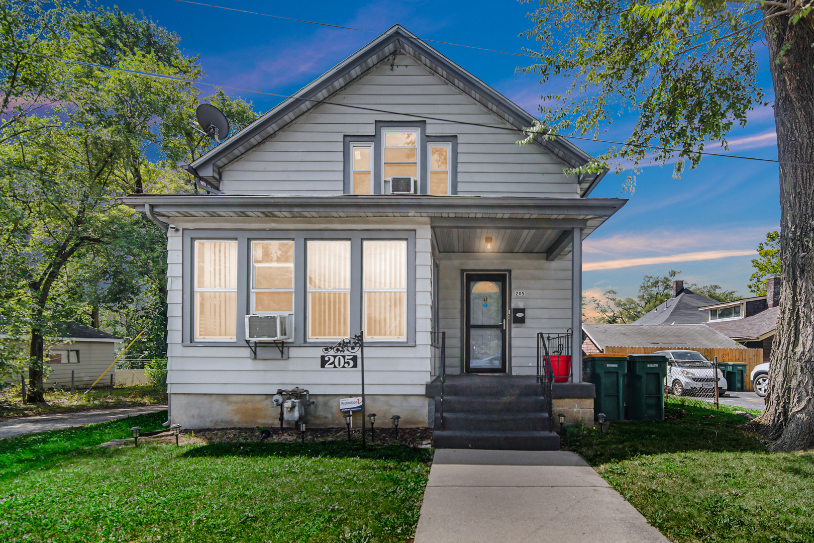 Photo 1 of 20 of 205 Rowell Ave Avenue house