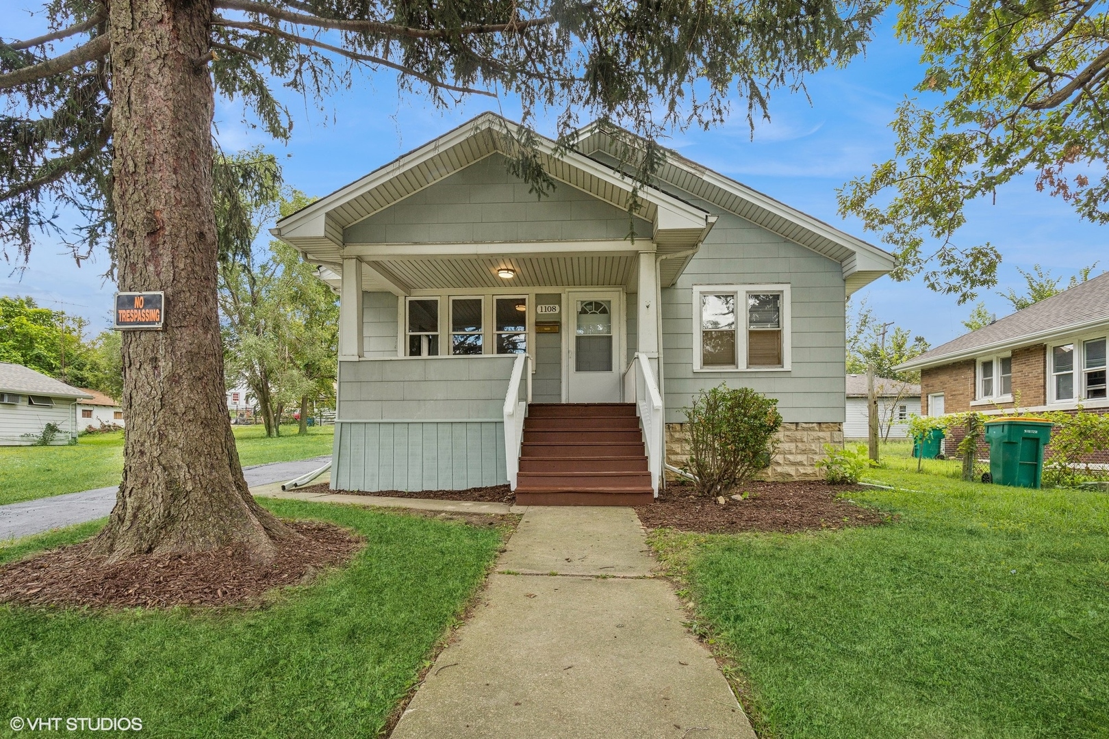 Photo 1 of 15 of 1108 Elgin Avenue house