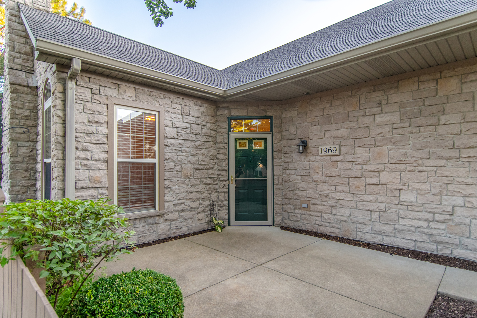 Photo 6 of 37 of 1969 Timberview Drive townhome