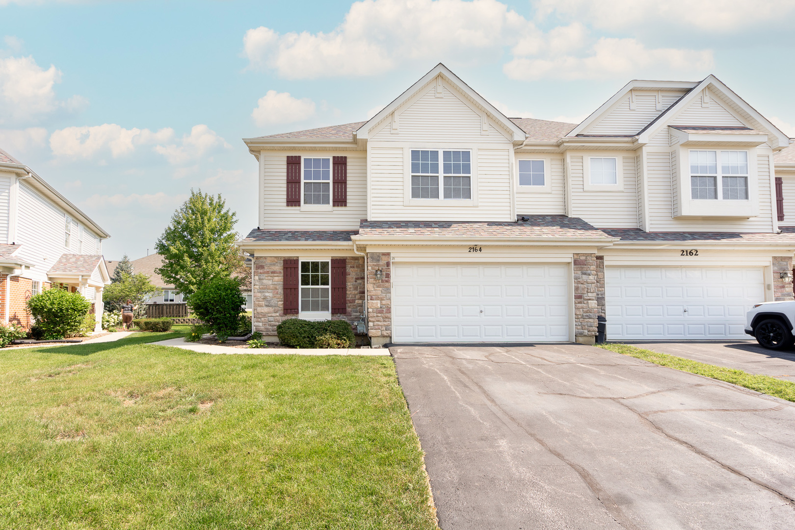 Photo 1 of 24 of 2164 Pembridge Lane townhome