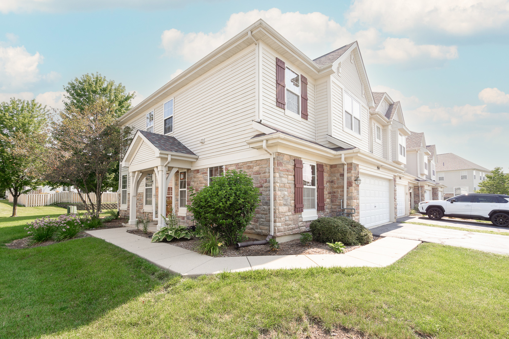 Photo 8 of 24 of 2164 Pembridge Lane townhome