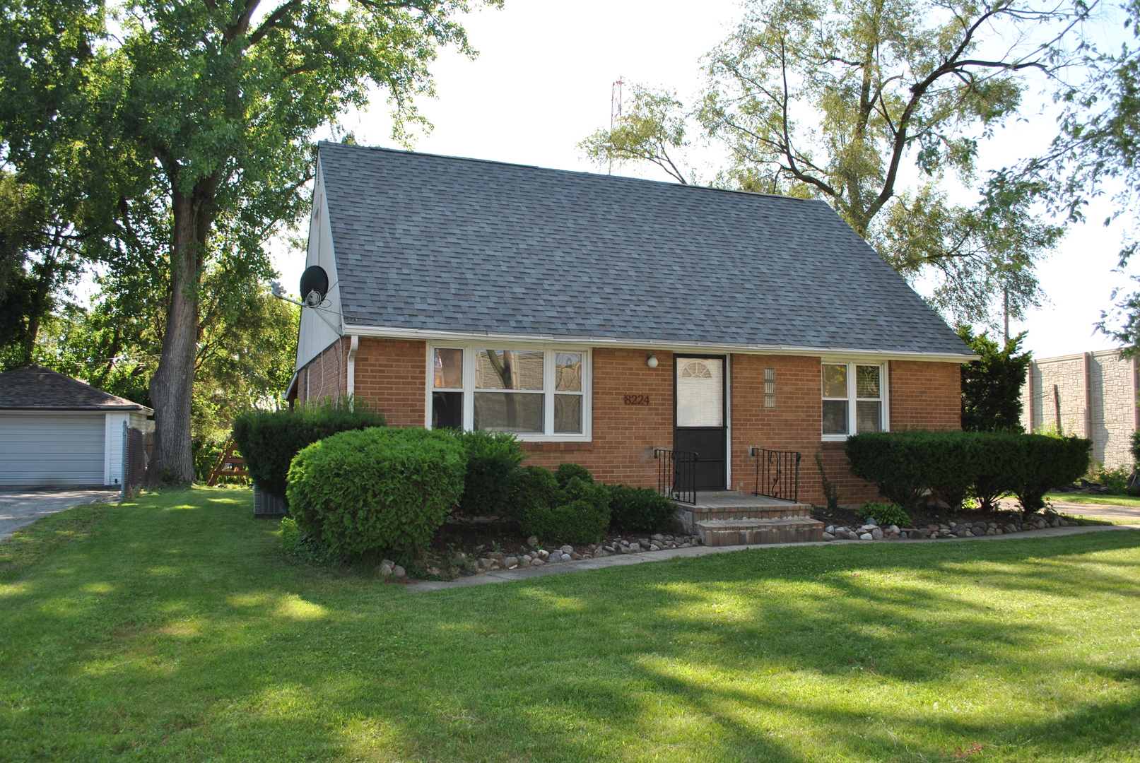 Photo 1 of 20 of 8224 S 85th Avenue house